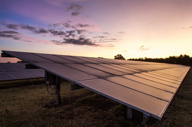 planta solar de montaje en tierra